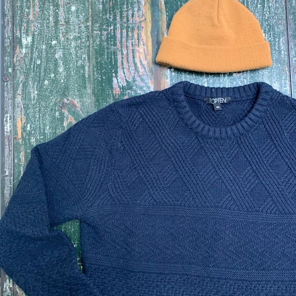 Cable Knit Crewneck Sweater | Made in Korea - Picture 3 of 6